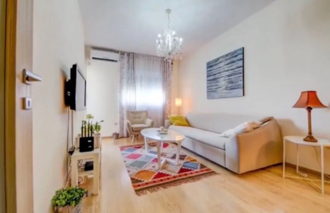 Izdavanje, jednosoban stan, 52m², City Kvart, Podgorica