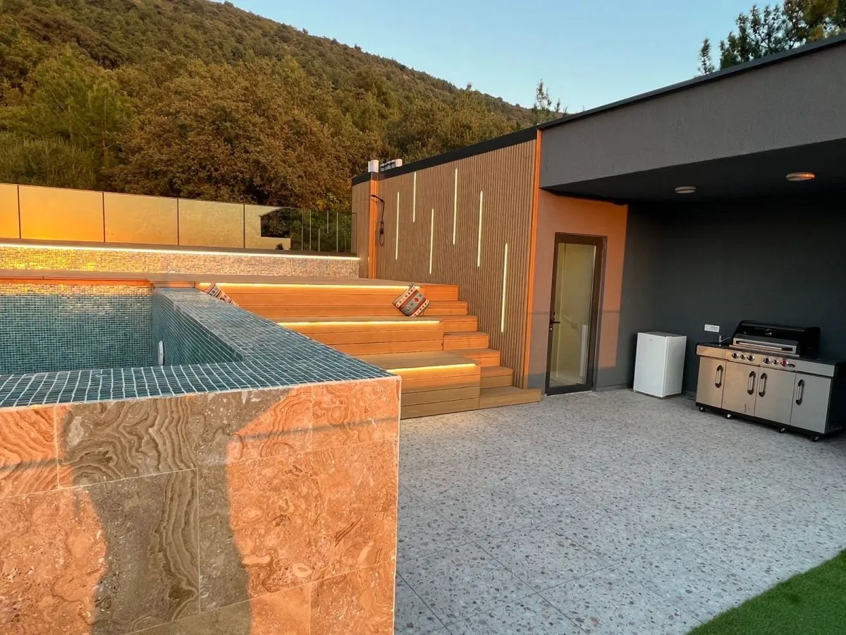 Prodaja, kuća, 317m², Tivat, Crna Gora