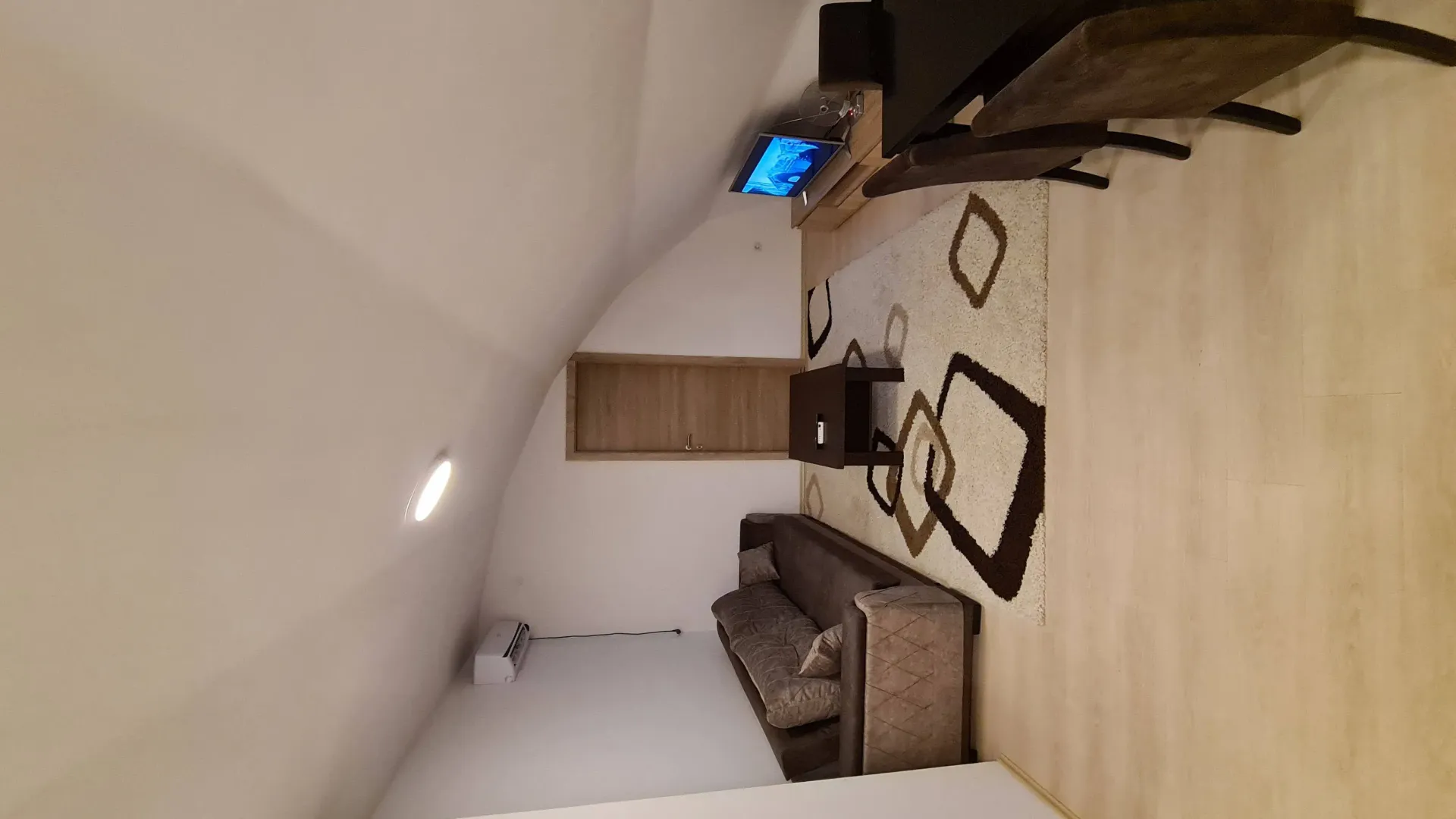 Izdavanje, jednosoban stan, 52m², Zabjelo, Podgorica
