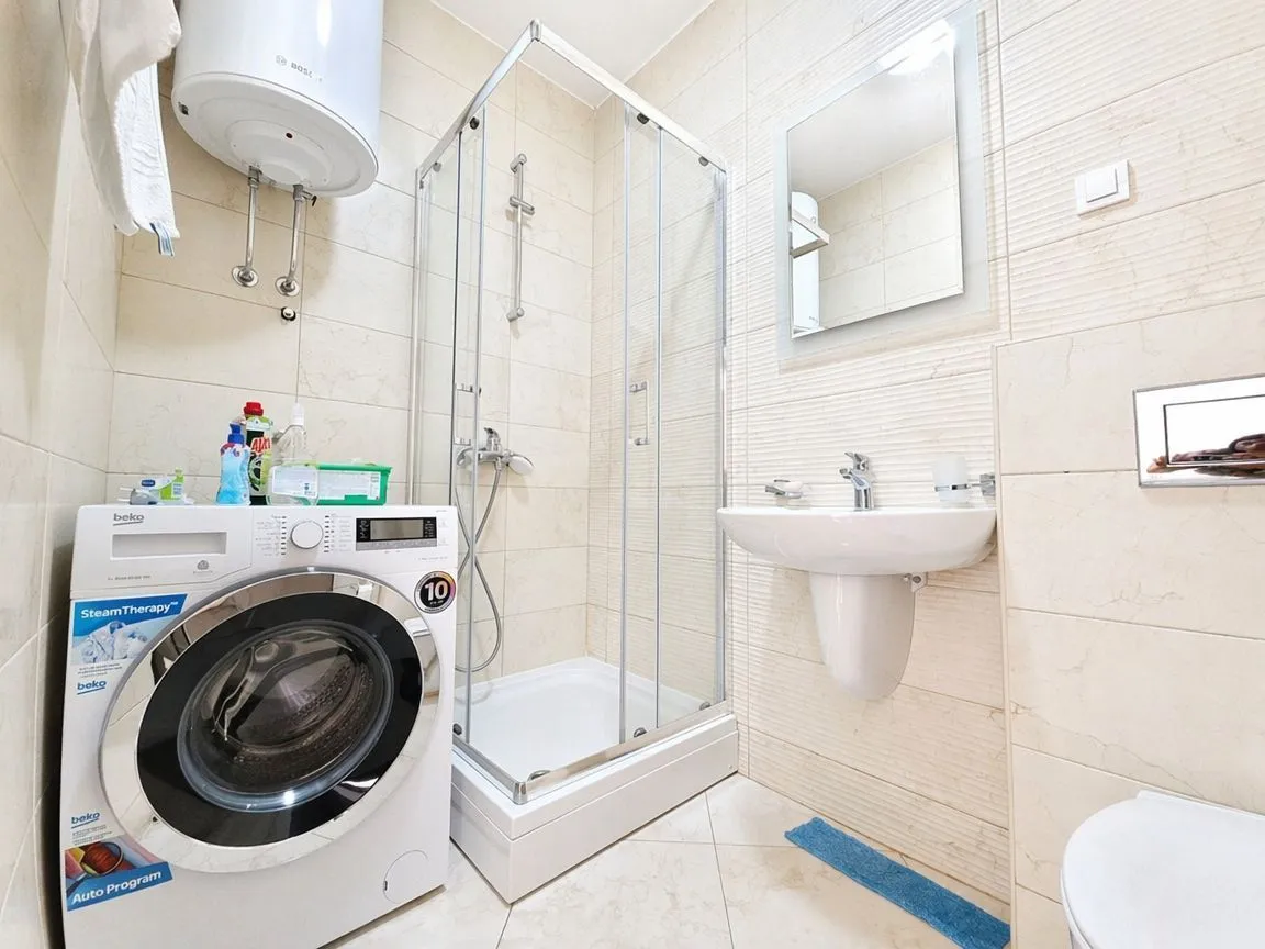 Sale, two bedroom apartment, 58m², Bečići, Budva