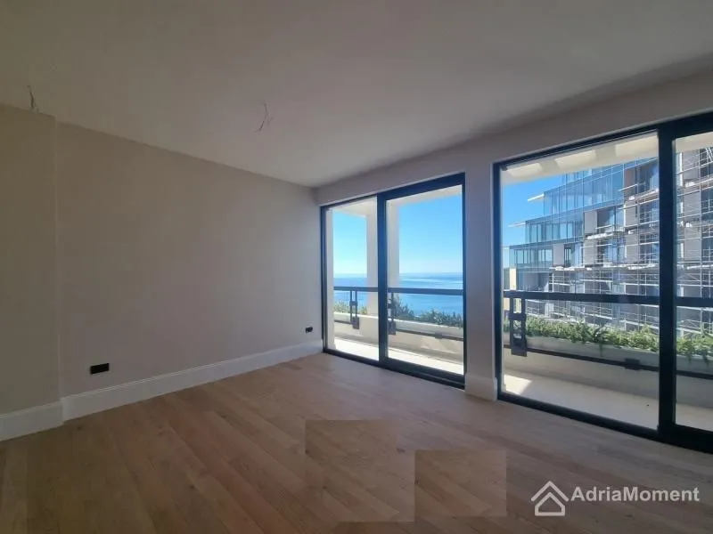 Prodaja, dvosoban stan, 113m², Bečići, Budva