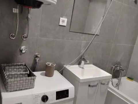 Izdavanje, dvosoban stan, 50m², Salajka, Novi Sad Sve Podlokacije - image 10