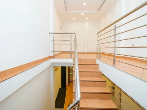 Rent, office space, 46m², Centar, Podgorica - image 9