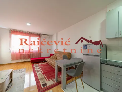 Rent, one bedroom apartment, 32m², Kluz, Zvezdara Sve Podlokacije - image 2