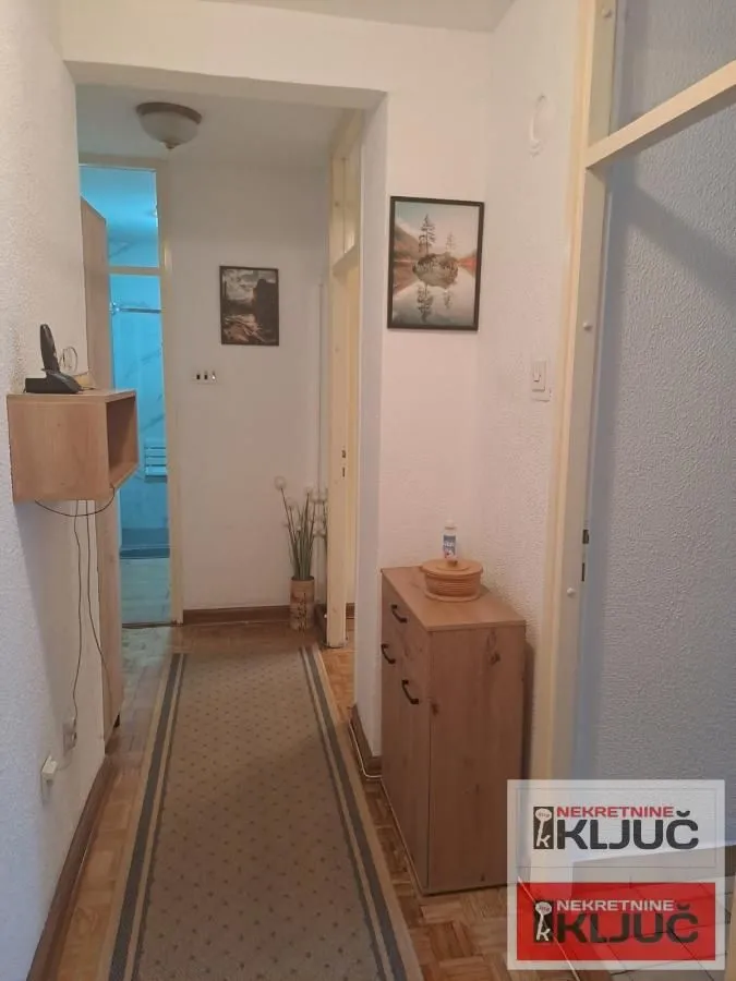 Izdavanje, jednosoban stan, 55m², Bulevar Oslobodjenja, Novi Sad Sve Podlokacije