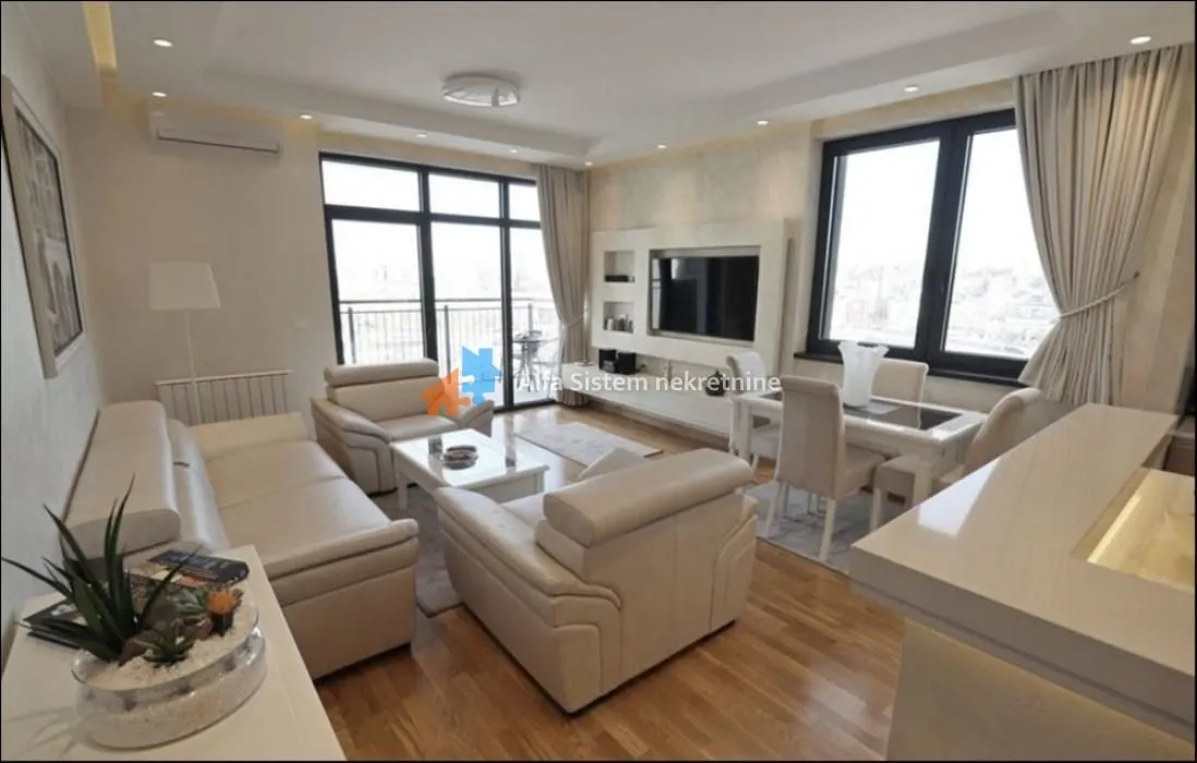 Rent, four bedroom apartment, 90m², Savski Venac, Beograd