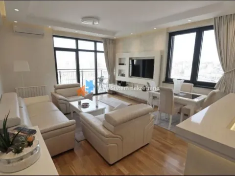 Rent, four bedroom apartment, 90m², Savski Venac, Beograd - image 1