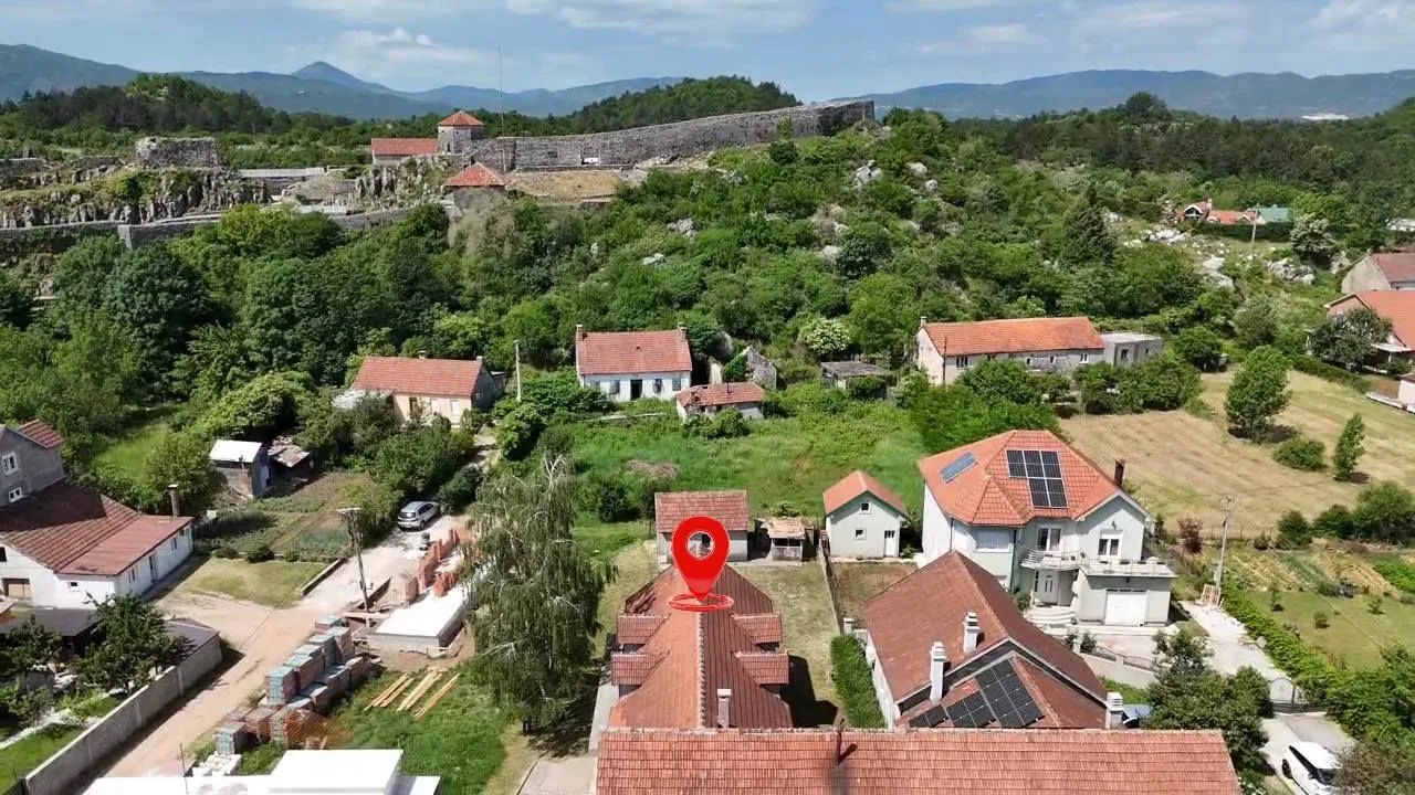 Sale, house, 197m², Stara varoš, Nikšić