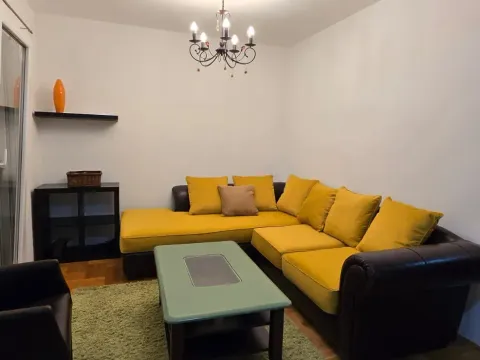 Izdavanje, stan, 46m², Tivat, Crna Gora - image 1