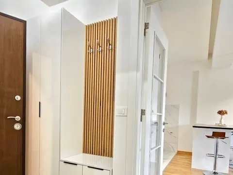 Izdavanje, dvosoban stan, 88m², Stara Varoš, Podgorica - image 7