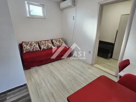 Izdavanje, stan, 28m2, Avijatičarsko naselje, Novi Sad, Novi Sad Izdavanje, stan, 28m2, Avijatičarsko naselje, Novi Sad, Novi Sad