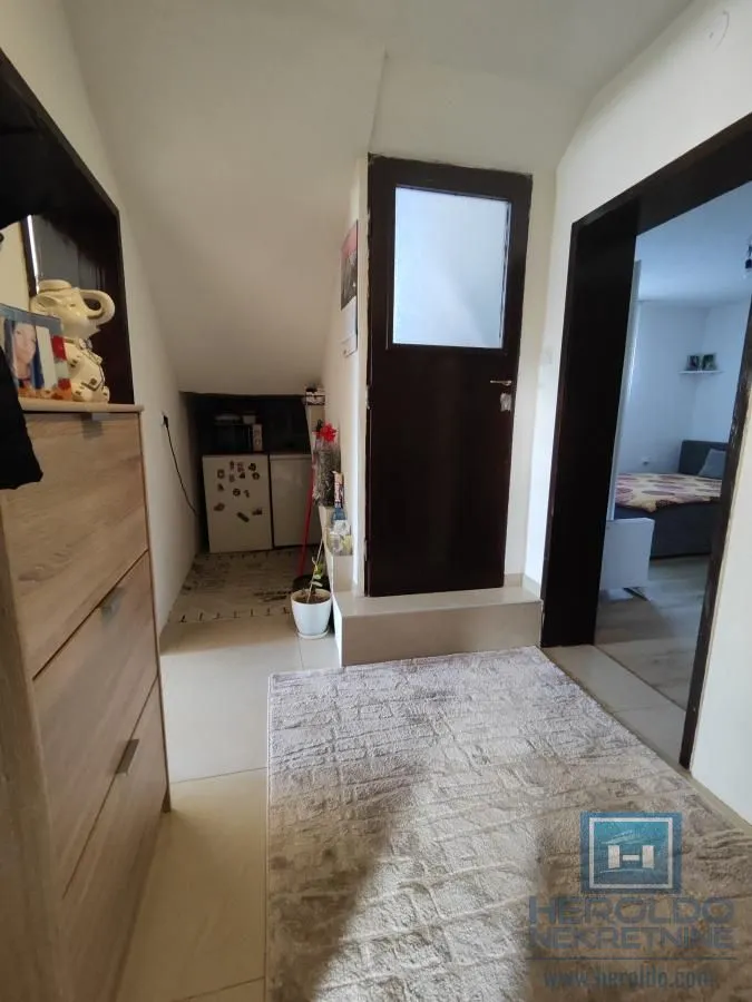 Prodaja, kuća, 270m², Budžino brdo, Jagodina