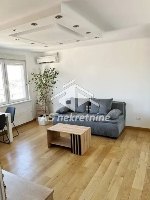 Izdavanje, dvosoban stan, 45m², Stari Grad, Beograd