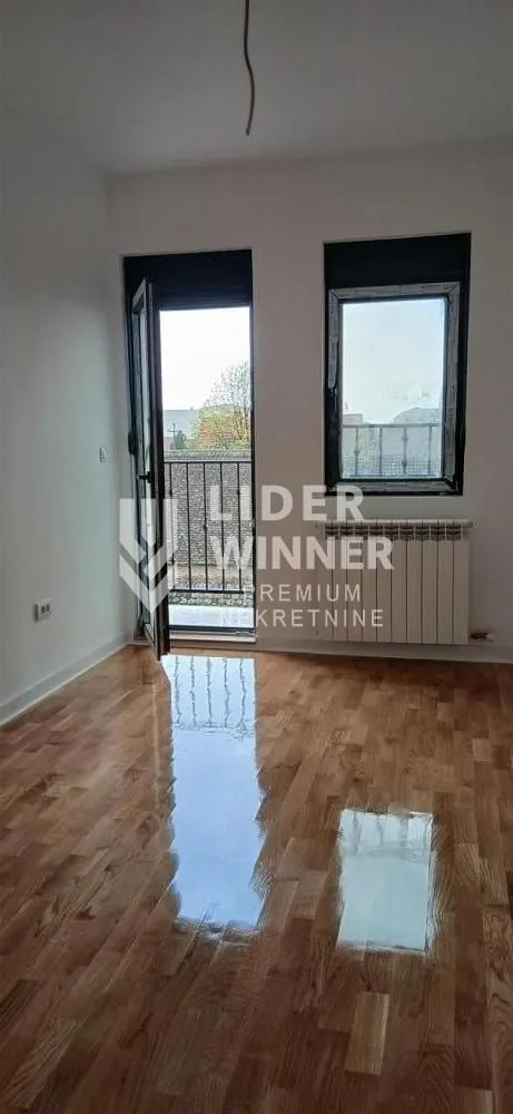 Prodaja, trosoban stan, 65m², Batajnica, Beograd