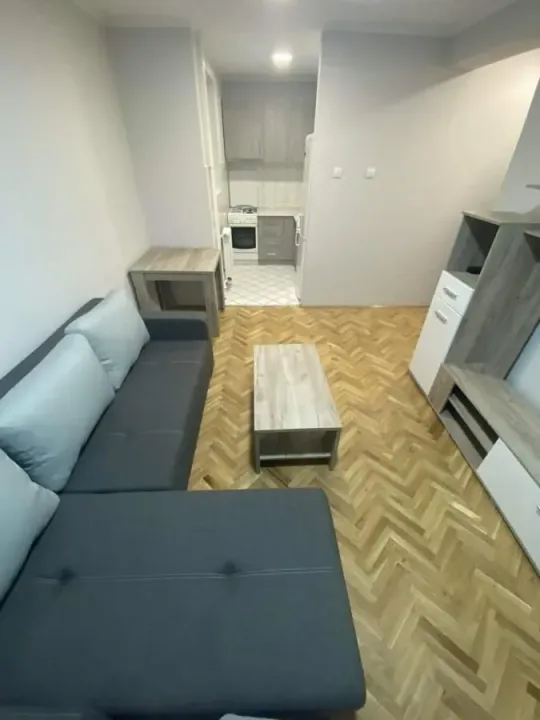 Izdavanje, jednosoban stan, 37m², Podbara, Novi Sad Sve Podlokacije