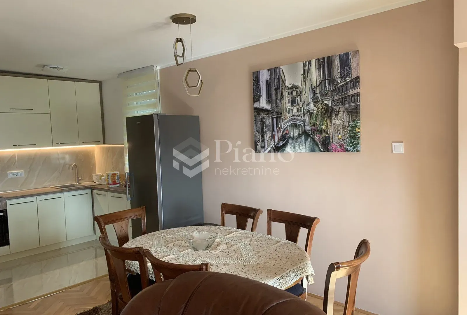 Rent, two bedroom apartment, 68m², Blok 5, Podgorica