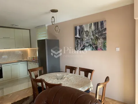 Rent, two bedroom apartment, 68m², Blok 5, Podgorica - image 5