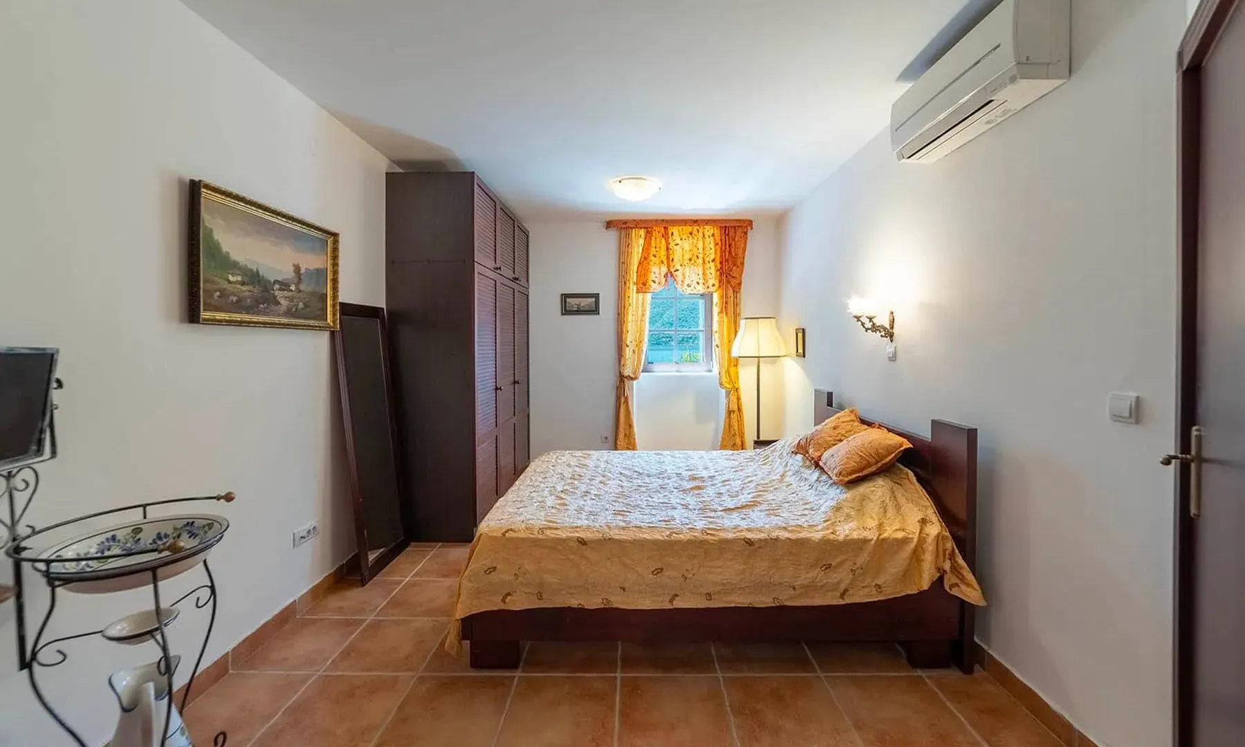 Prodaja, trosoban stan, 112m², Strp, Kotor
