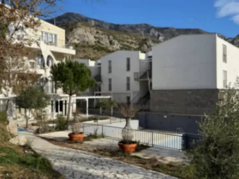 Sale, one bedroom apartment, 47m², Pržno, Budva - image 5