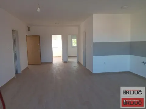 Sale, three bedroom apartment, 76m², Adice, Novi Sad Sve Podlokacije