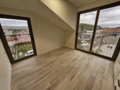 Prodaja, dvosoban stan, 65m², Dumidran, Tivat - image 12