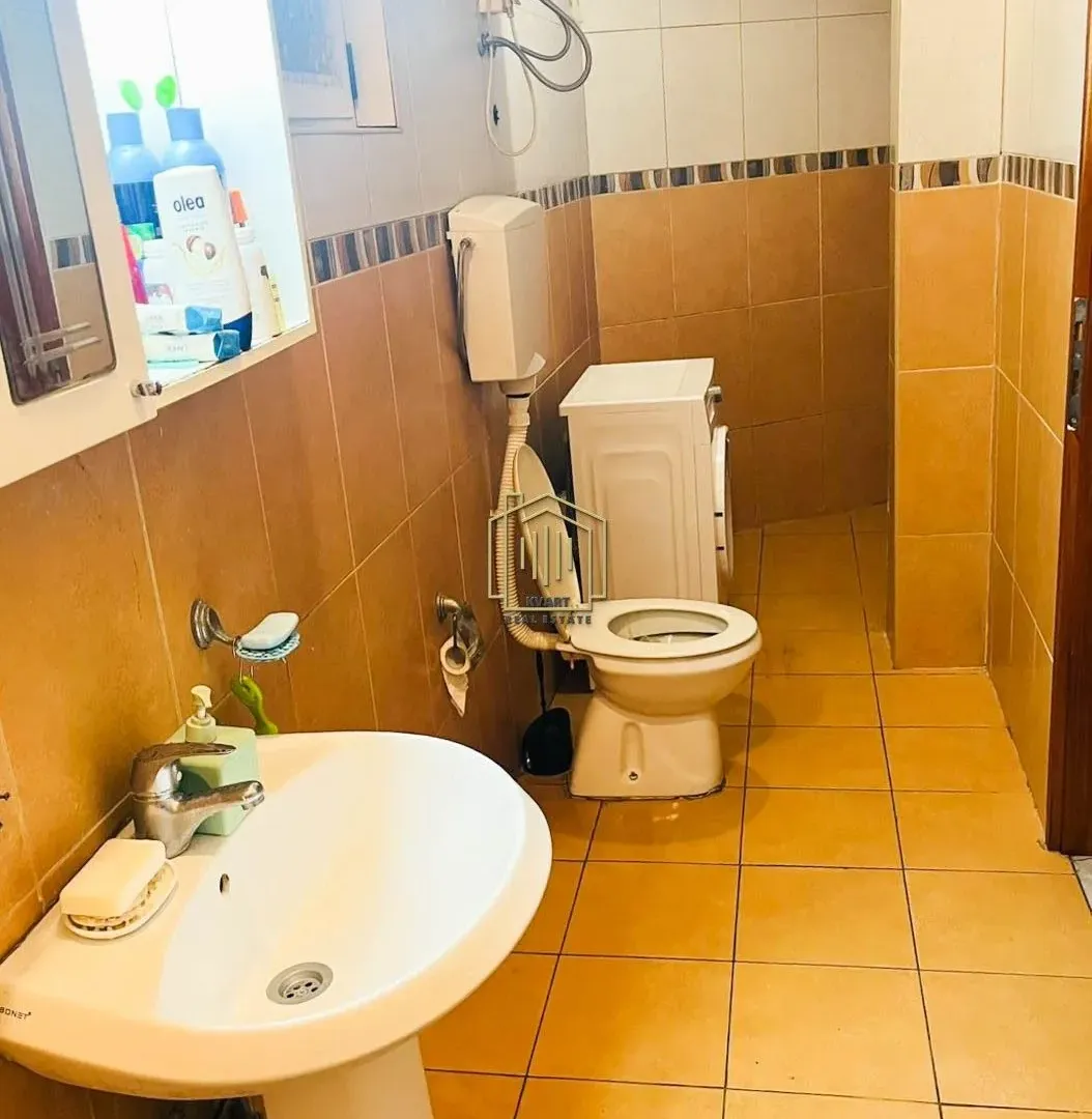 Izdavanje, kuća, 80m², Zagorič, Podgorica