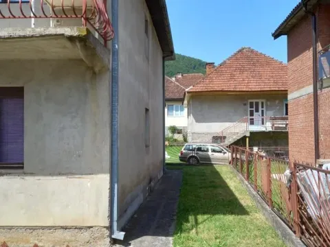 Prodaja, kuća, 220m², Bijelo Polje, Crna Gora - image 10