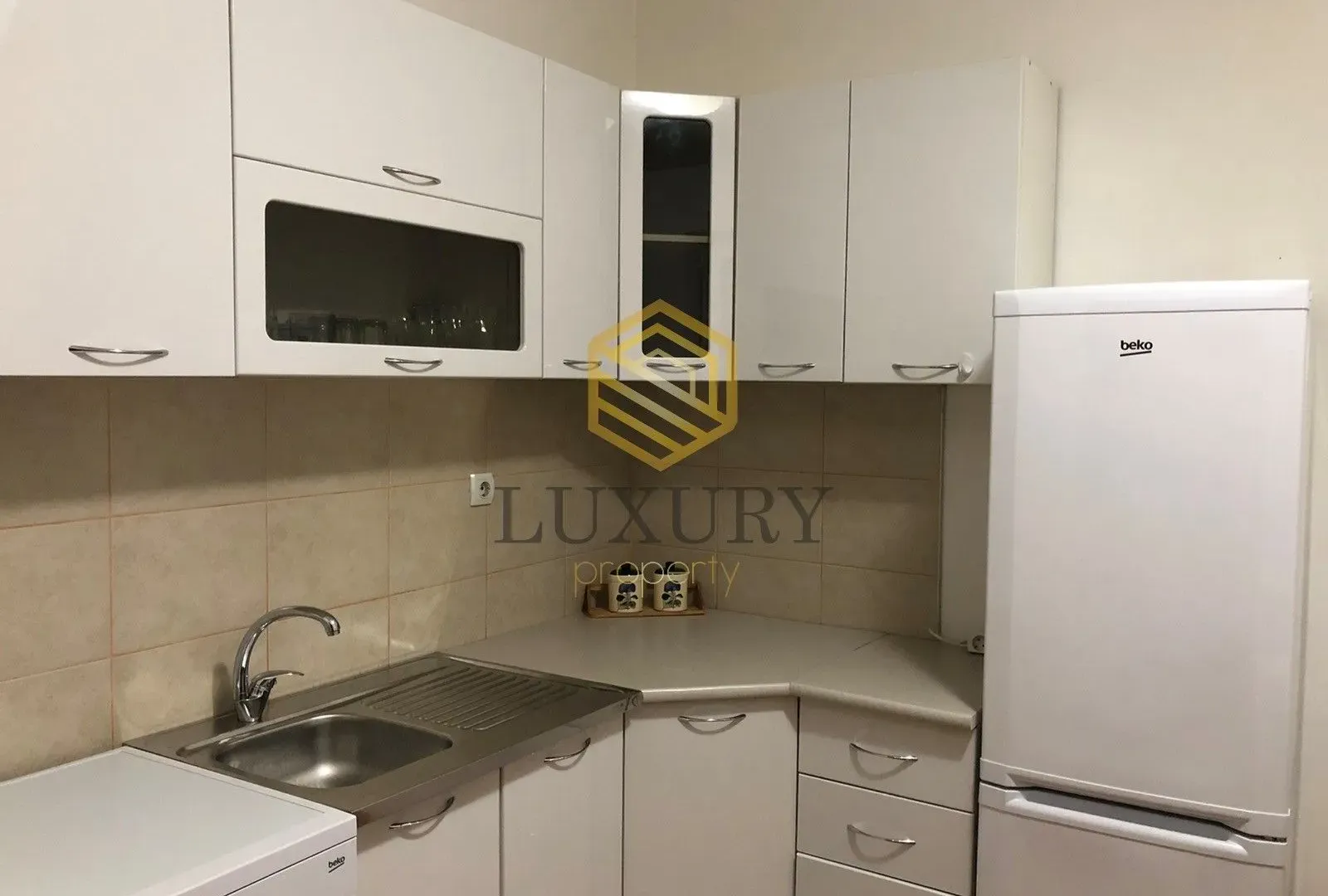 Izdavanje, jednosoban stan, 52m², 1 maj, Podgorica
