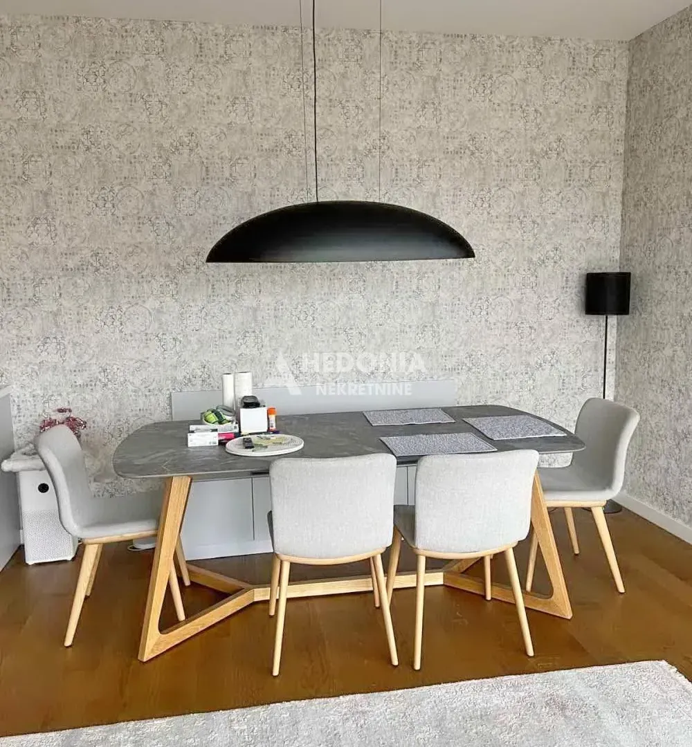 Sale, four bedroom apartment, 124m², Novi Beograd Blok 65, Novi Beograd Sve Podlokacije