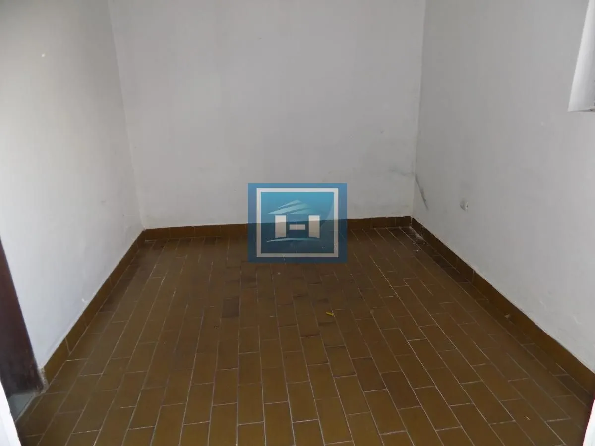 Izdavanje, poslovni prostor, 90m², Paraćin, Srbija