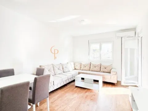 Izdavanje, stan, 45m², Stari Aerodrom, Podgorica - image 12