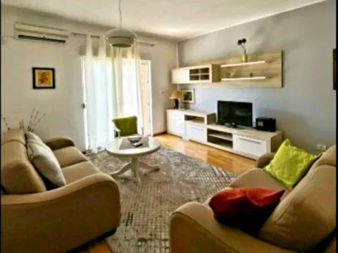 Rent, apartment, 53m², City Kvart, Podgorica - image 1