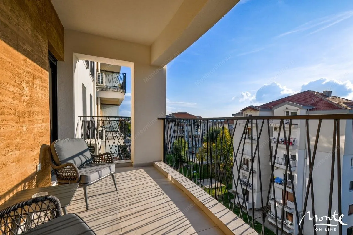 Prodaja, dvosoban stan, 73m², Tivat, Crna Gora