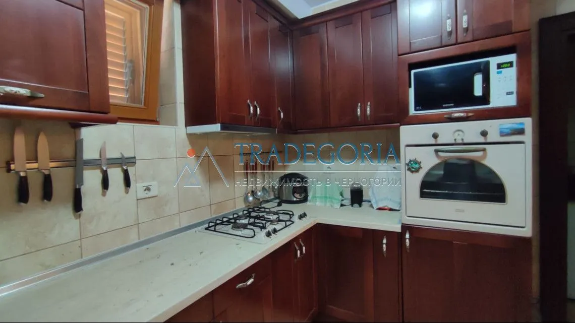 Prodaja, kuća, 400m², Bar, Crna Gora