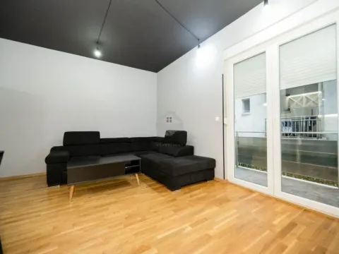 Izdavanje, jednosoban stan, 50m², Momišići, Podgorica - image 26