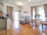 Prodaja, jednosoban stan, 65m², Podmaine, Budva