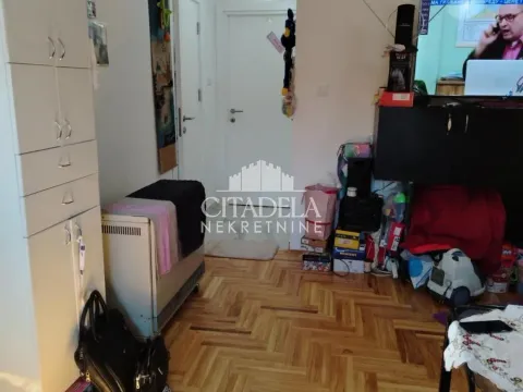 Sale, one bedroom apartment, 29m², Železnik, Beograd - image 2