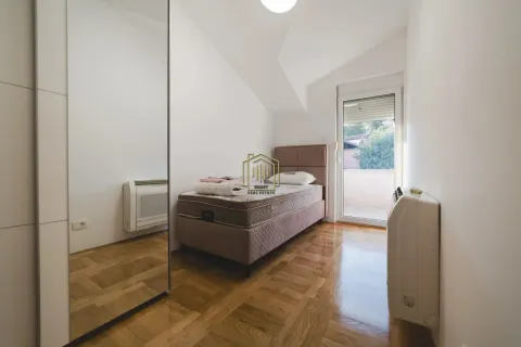 Rent, two bedroom apartment, 62m², Momišići, Podgorica - image 8
