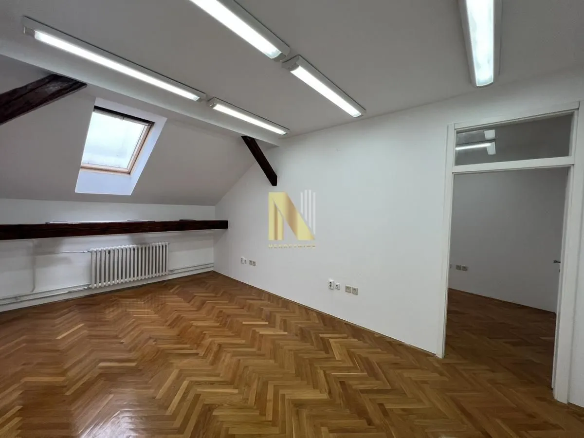 Rent, office space, 242m², Centar, Novi Sad