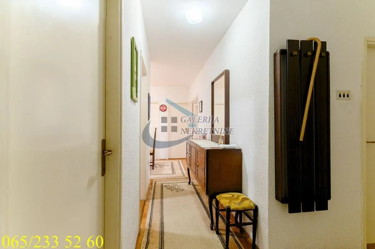 Prodaja, trosoban stan, 92m², Vidikovački venac, Rakovica