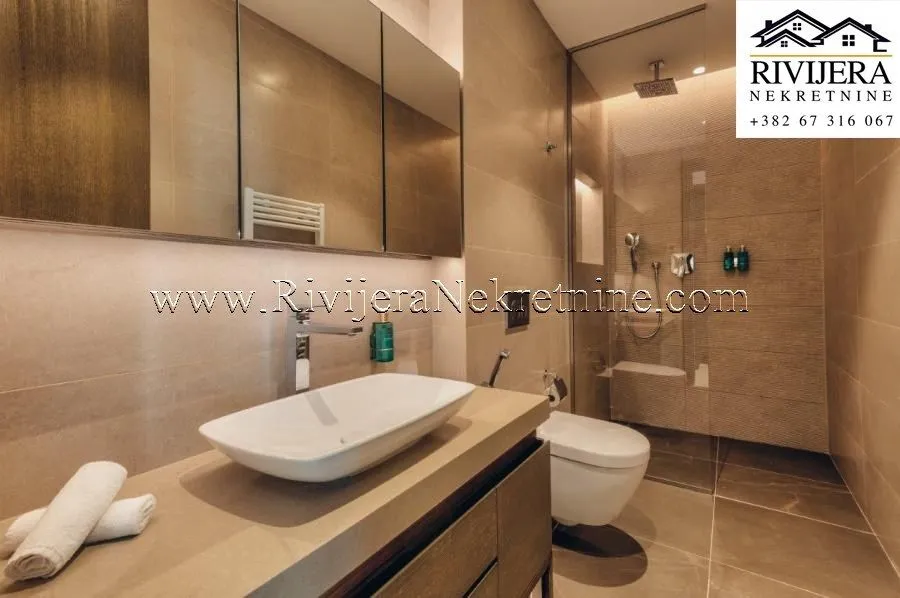 Prodaja, četvorosoban stan, 266m², Kumbor, Herceg Novi