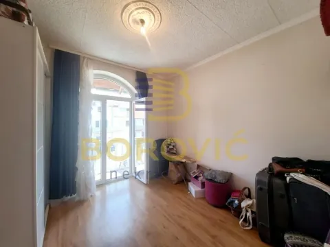 Prodaja, kuća, 250m², Misa, Pančevo - image 8