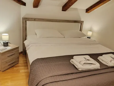 Rent, two bedroom apartment, 88m², Kalimanj, Tivat - image 15