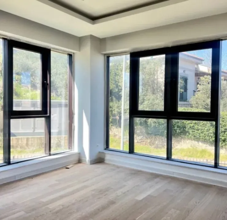 Prodaja, trosoban stan, 132m², Donja Gorica, Podgorica