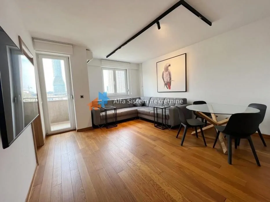 Rent, four bedroom apartment, 80m², Savski Venac, Beograd