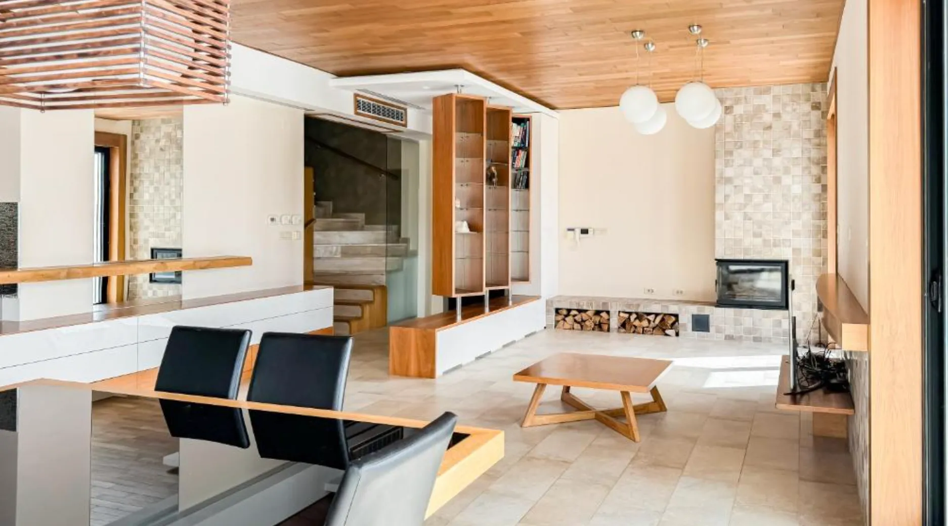 Rent, house, 300m², Dub, Kotor