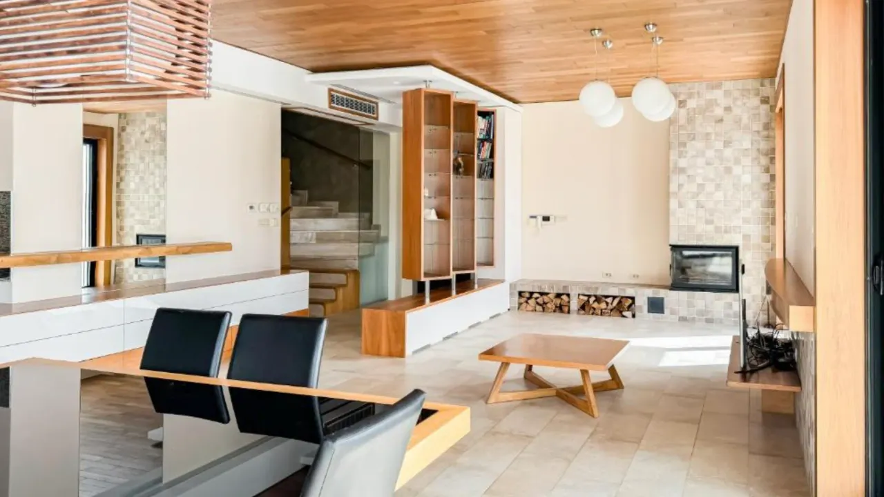 Rent, house, 300m², Dub, Kotor
