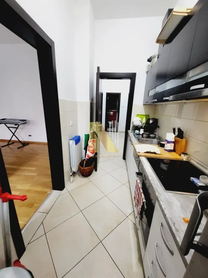 Sale, four bedroom apartment, 108m², Bulevar Oslobodjenja, Novi Sad Sve Podlokacije