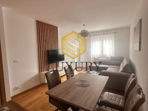 Izdavanje, jednosoban stan, 45m², City Kvart, Podgorica - image 2