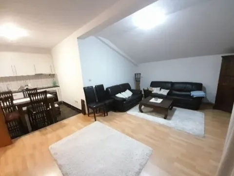 Izdavanje, dvosoban stan, 70m2, Zagorič, Podgorica Izdavanje, dvosoban stan, 70m2, Zagorič, Podgorica